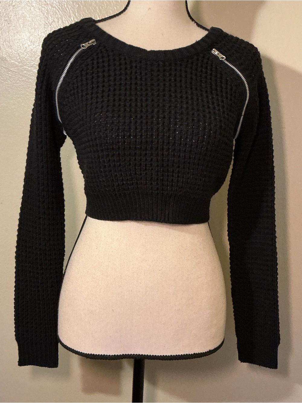 Aqua Black Cropped Waffle-Knit Crew Sweater with Silver Zippers